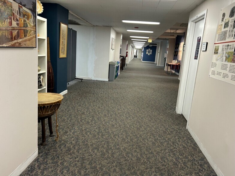 4740-4750 N Sheridan Rd, Chicago, IL à louer - Photo du bâtiment - Image 3 de 11