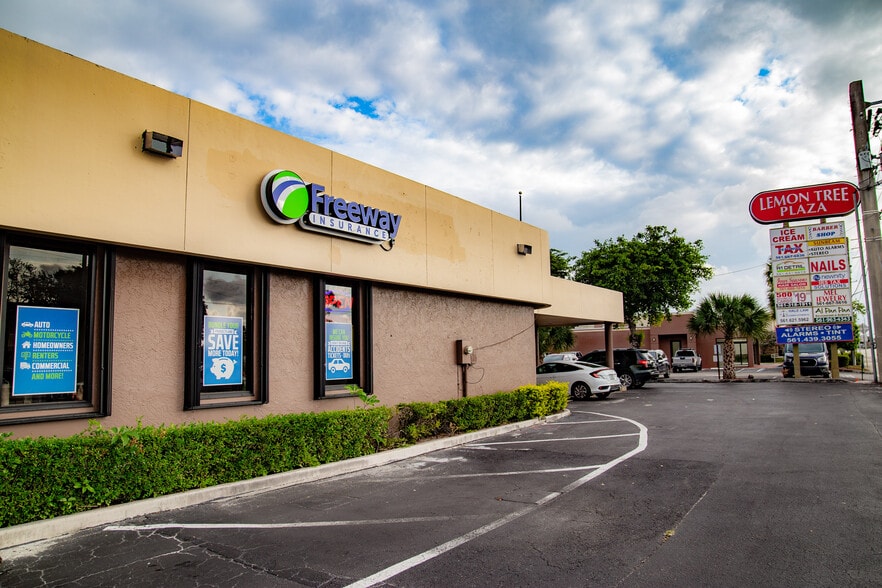 1020 S Military Trl, West Palm Beach, FL for sale - Building Photo - Image 2 of 4