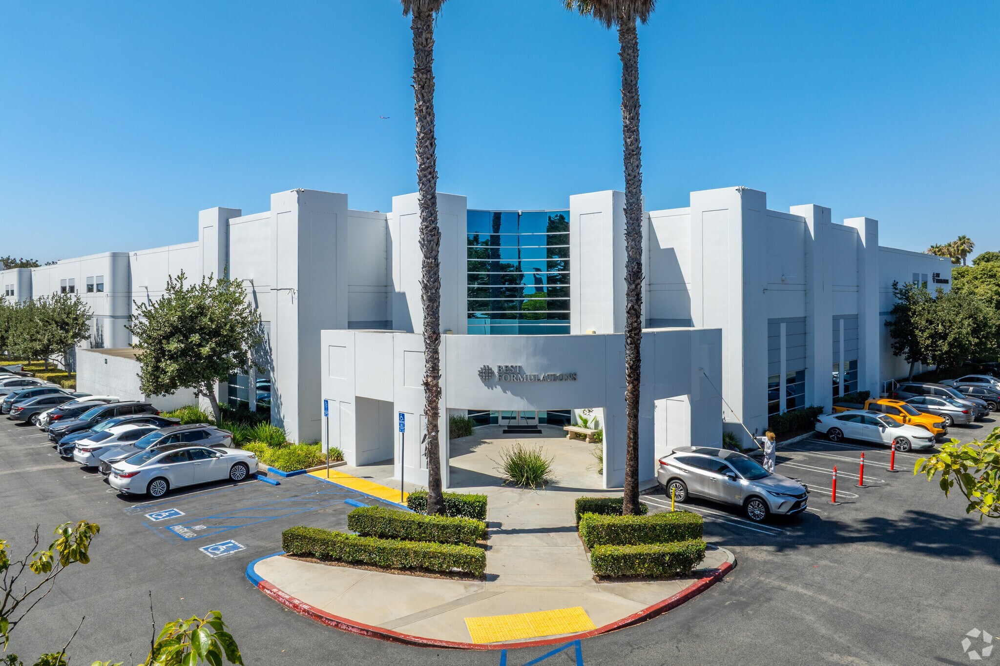 5900 Skylab Rd, Huntington Beach, CA for lease Primary Photo- Image 1 of 8