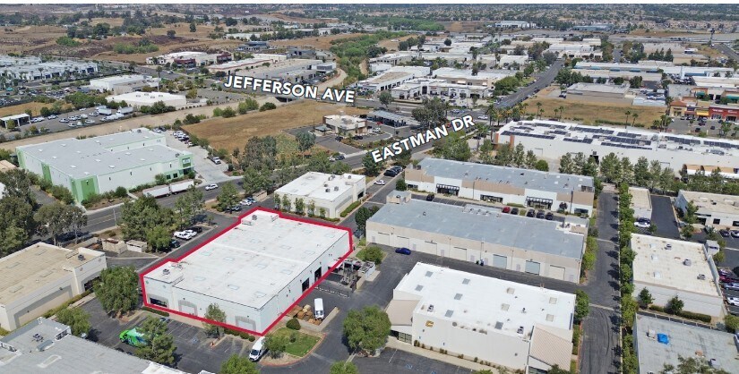 41588 Eastman Dr, Murrieta, CA à vendre - Photo du bâtiment - Image 3 de 7