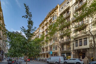 Plus de détails pour Multi-résidentiel à vendre