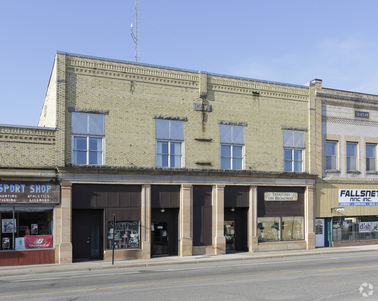 62 E Broadway Ave, Little Falls, MN for sale - Primary Photo - Image 1 of 1