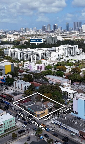 Havana River Gateway portefeuille de 4 propriétés à vendre sur LoopNet.ca - Aérien - Image 3 de 7