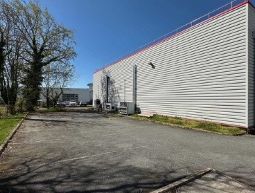 Local d'activités dans Dardilly à vendre - Photo du bâtiment - Image 2 de 7