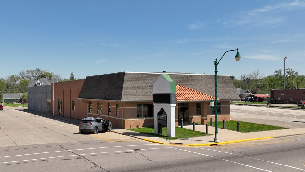 36328 Main St, Whitehall, WI for sale - Building Photo - Image 3 of 33