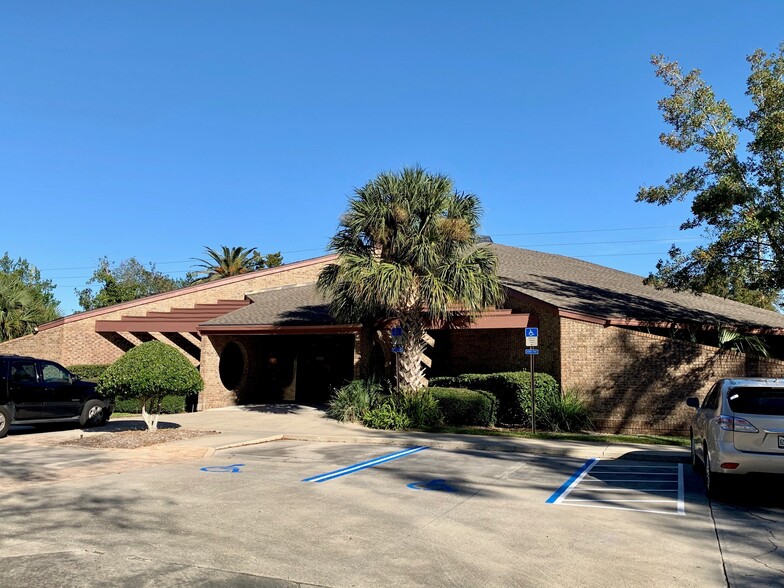 2468 Atlantic Blvd, Jacksonville, FL for sale - Building Photo - Image 1 of 1