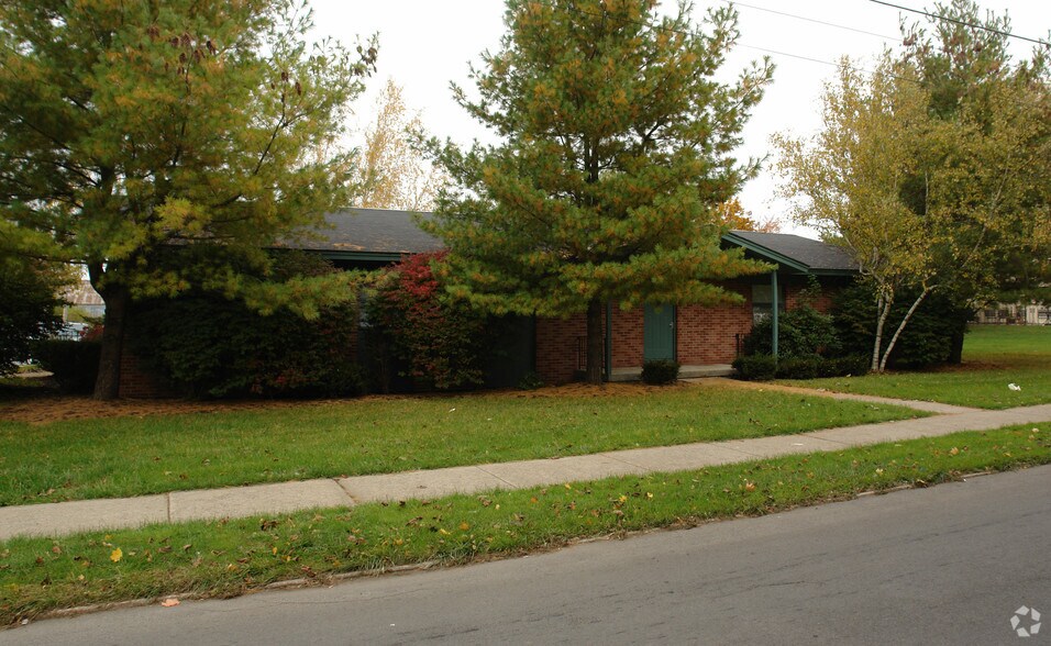 3 Parkside Ct, Utica, NY à louer - Photo du bâtiment - Image 3 de 23