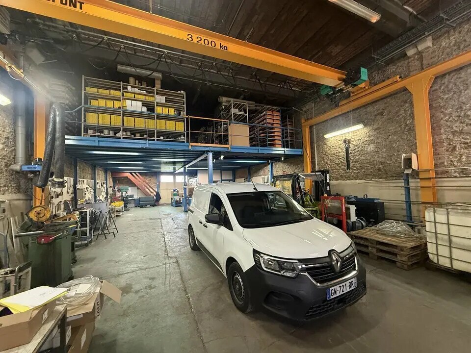 Flex in Argenteuil for sale Building Photo- Image 1 of 9