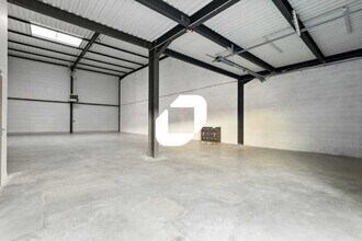 6 Les Grands Champs, Le Thillay for lease Interior Photo- Image 1 of 12