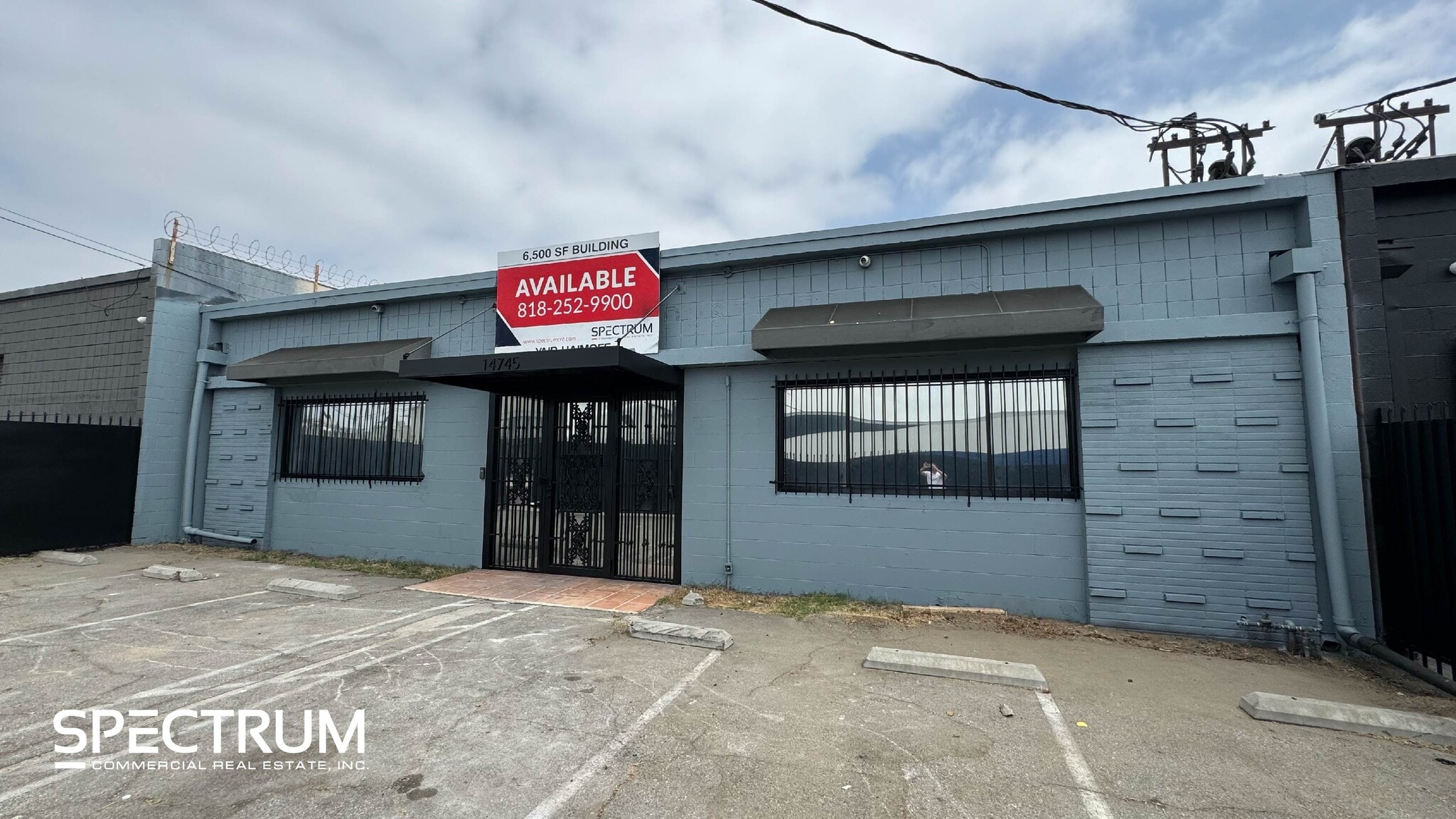 14743-14745 Arminta St, Van Nuys, CA for lease Building Photo- Image 1 of 10