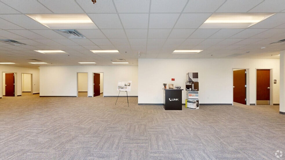 4336 Federal Dr, Greensboro, NC for lease - Matterport 3D Scan - Image 3 of 39