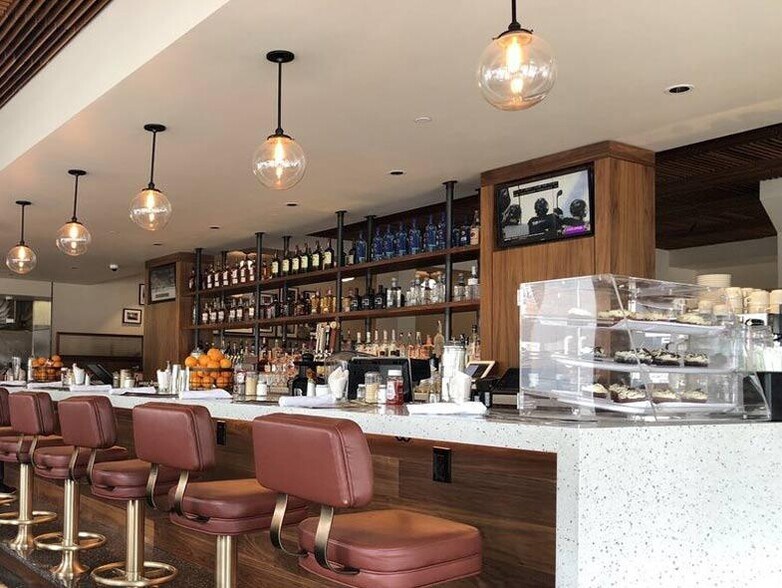 1050 Van Ness Ave, San Francisco, CA à louer - Photo intérieure - Image 2 de 9