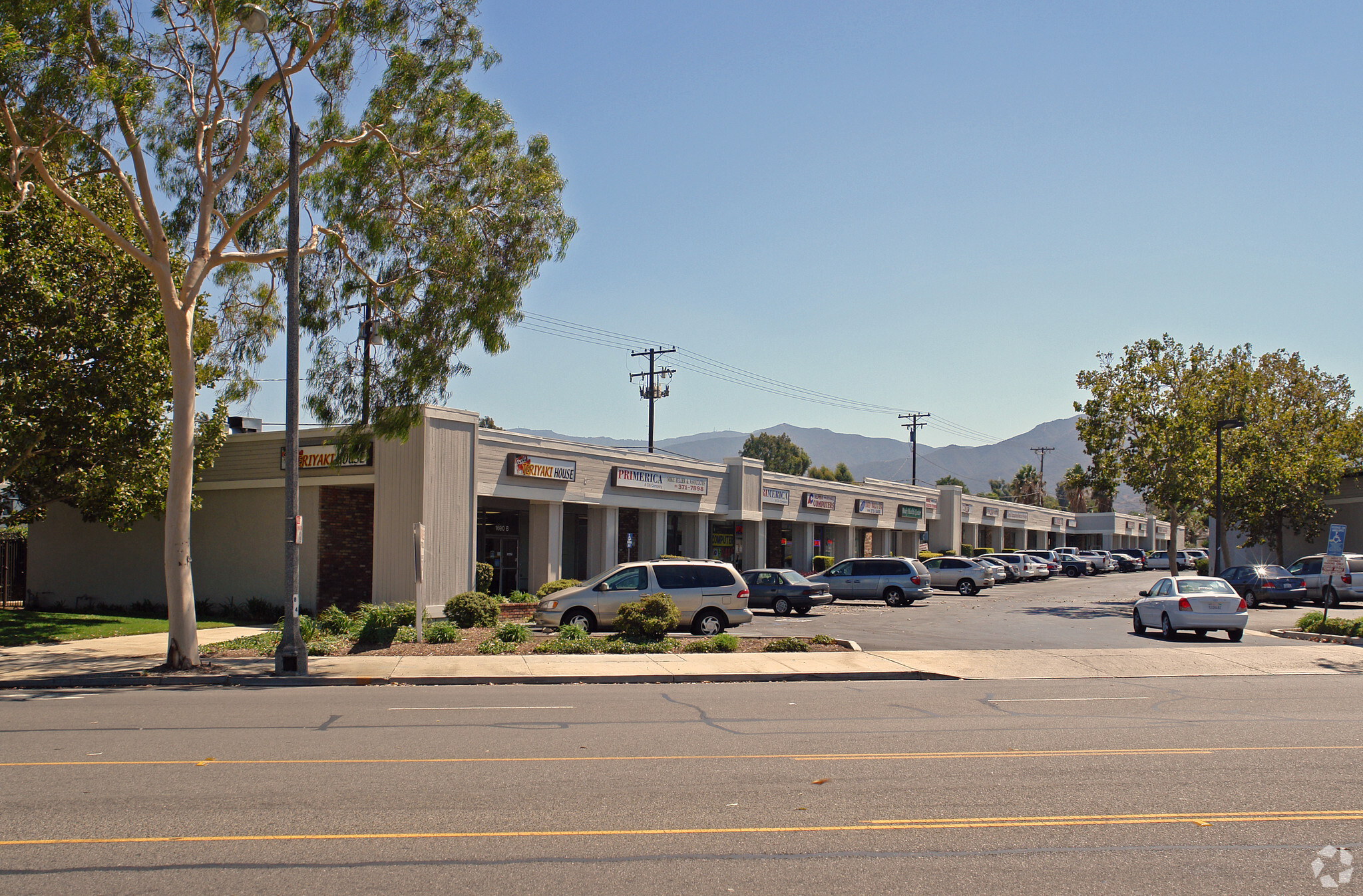 1690-1698 W 6th St, Corona, CA for lease Building Photo- Image 1 of 2