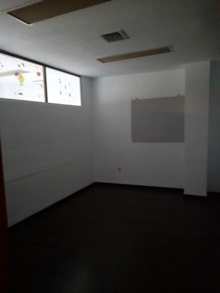 Office in Cáceres, Cáceres for sale - Building Photo - Image 3 of 10