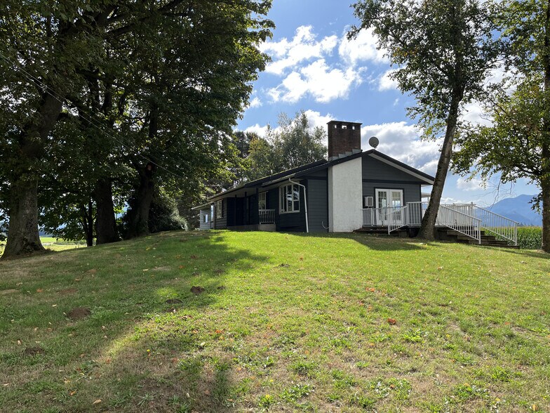 1033 York Rd, Abbotsford, BC à vendre - Photo principale - Image 1 de 1