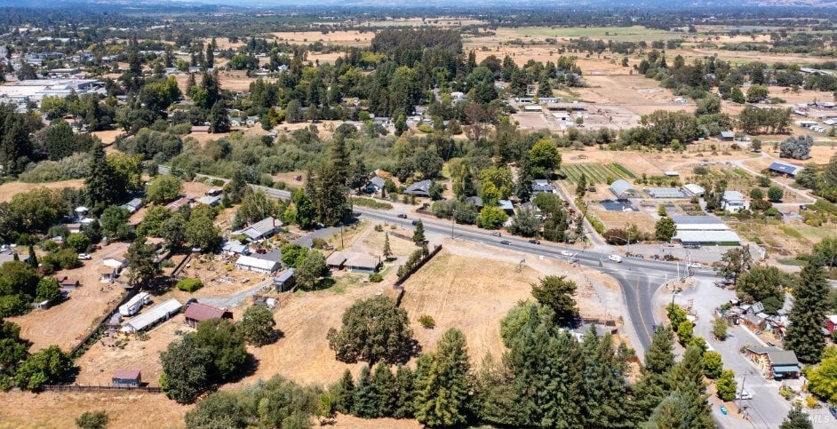 1794 Hwy 116 S 1794 Hwy 116 S, Sebastopol, CA for sale - Building Photo - Image 3 of 25