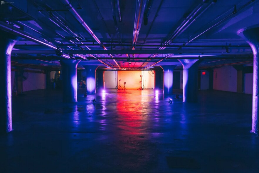 6 Bay St, Brooklyn, NY à louer - Photo du bâtiment - Image 3 de 3