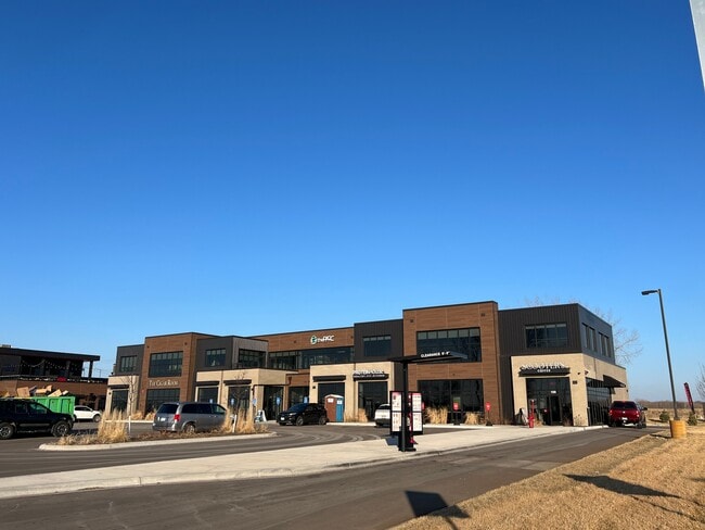 Plus de détails pour 2180 105th N ave, Blaine, MN - Commerce de détail à vendre
