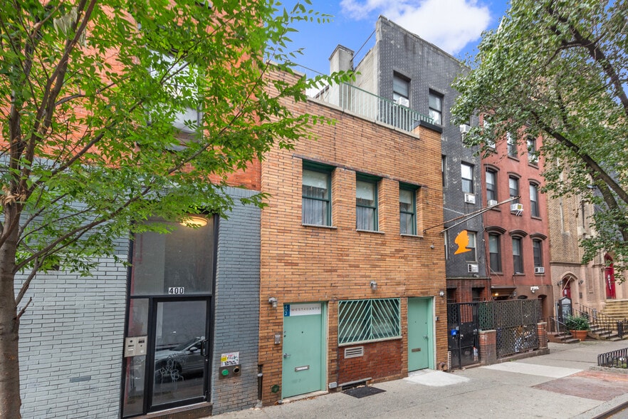 402 W 40th St, New York, NY à vendre - Photo du bâtiment - Image 3 de 14