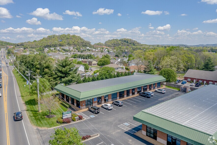 4918 Main St, Spring Hill, TN à vendre - Photo du bâtiment - Image 2 de 17