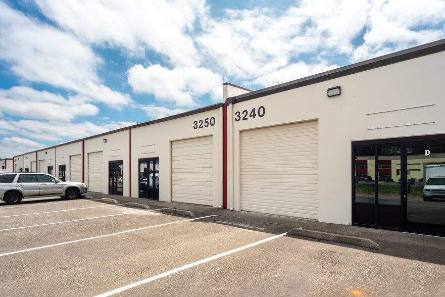 3240-3250 B St NW, Auburn, WA for lease - Building Photo - Image 2 of 19