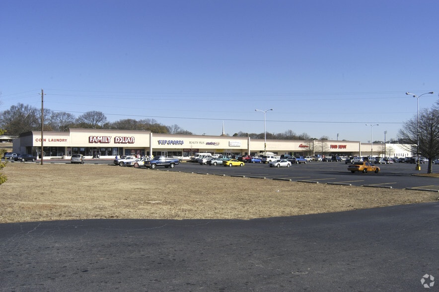 621 S Marietta Pky, Marietta, GA for lease - Primary Photo - Image 1 of 4