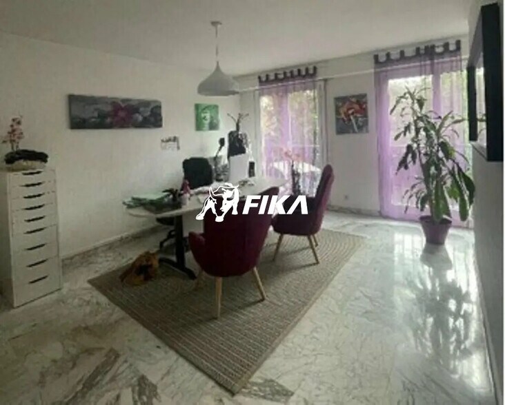 Office in Toulouse for lease - Building Photo - Image 2 of 6