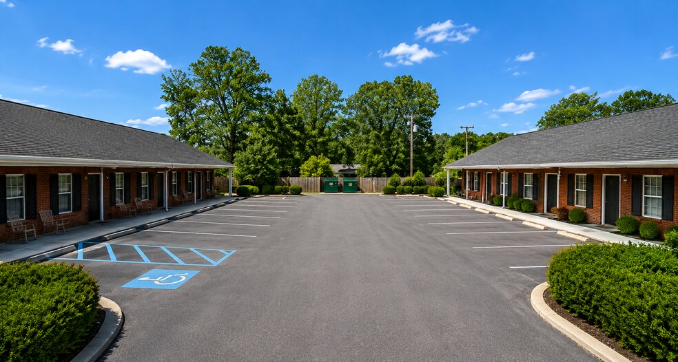 18 Blossom Ln, Rossville, GA à vendre - Photo du bâtiment - Image 2 de 19