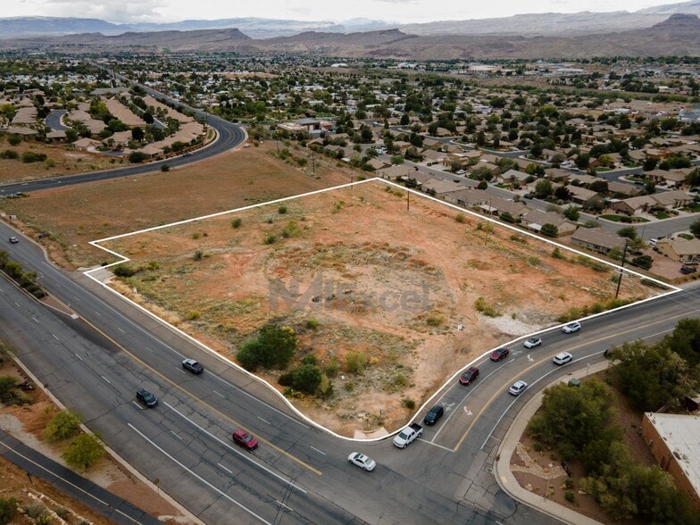 2000 Snow Canyon -1, Saint George, UT à louer - Photo du bâtiment - Image 2 de 3
