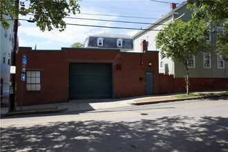 667 Wickenden St, Providence, RI à louer Photo intérieure- Image 2 de 16