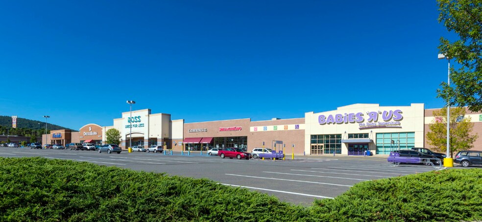 100 Commerce Blvd, Wilkes Barre Township, PA à louer - Photo du bâtiment - Image 2 de 11