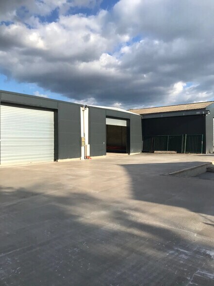 Les Lauves, Le Luc for lease - Building Photo - Image 3 of 3