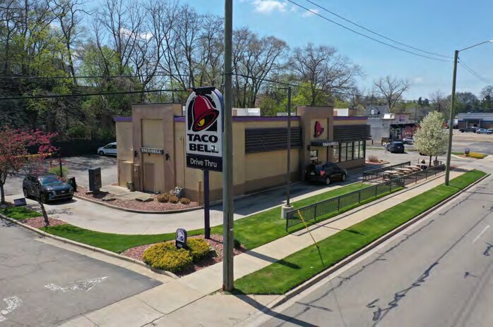 1014 Michigan St NE, Grand Rapids, MI for sale - Building Photo - Image 2 of 10