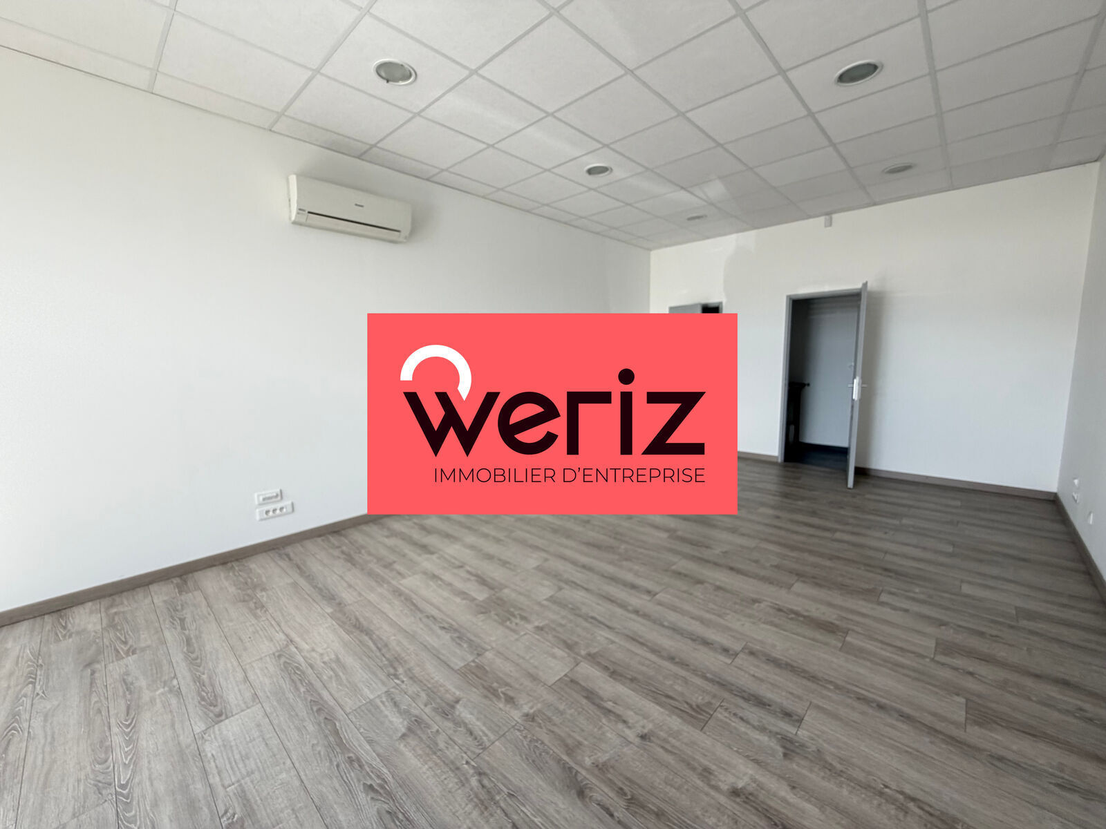 7 Route De La Côte D'azur, Meyreuil for lease Interior Photo- Image 1 of 9