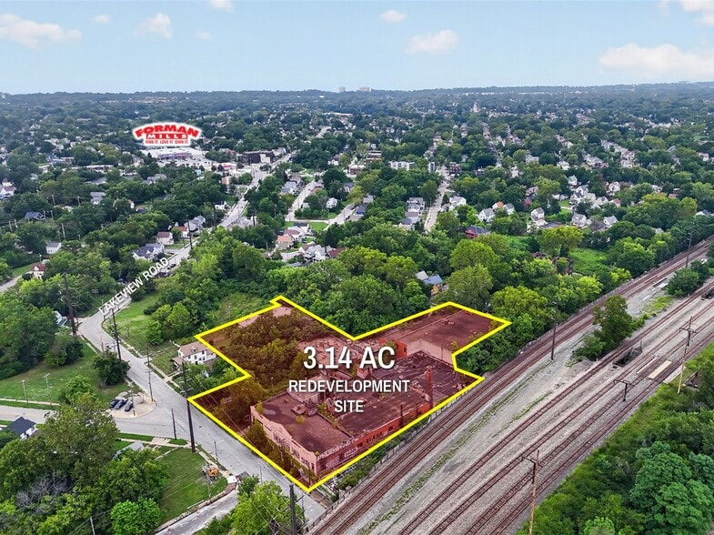 1519 Lakeview Rd, Cleveland, OH for sale - Building Photo - Image 2 of 11
