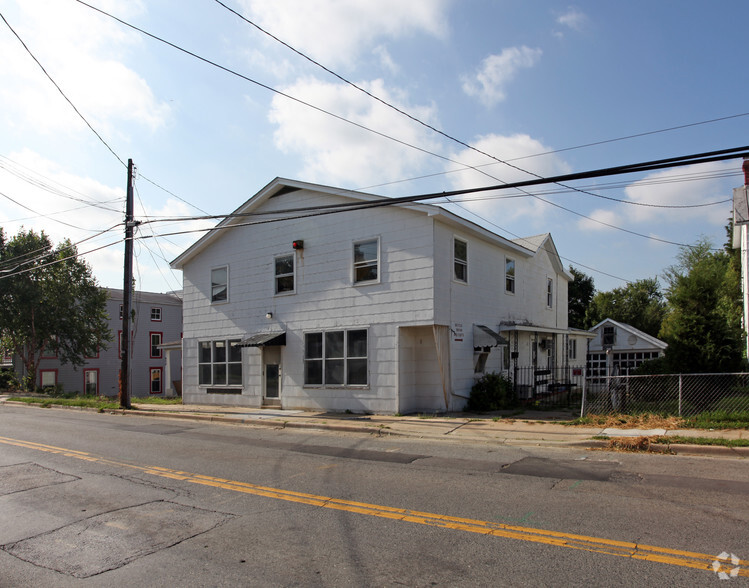 912 Montgomery St, Laurel, MD à vendre - Photo principale - Image 1 de 1