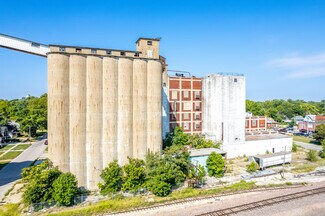 More details for 1925 E Grand Ave, Des Moines, IA - Industrial for Sale