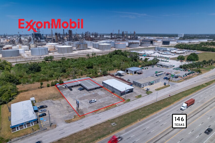 313 S SH 146, Baytown, TX à vendre - Photo du bâtiment - Image 2 de 5