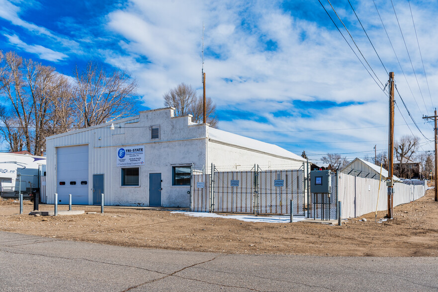 416 3rd St, Kremmling, CO for sale - Primary Photo - Image 1 of 36