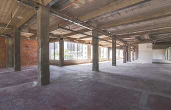 207 S Broadway, Los Angeles, CA for lease Interior Photo- Image 2 of 7