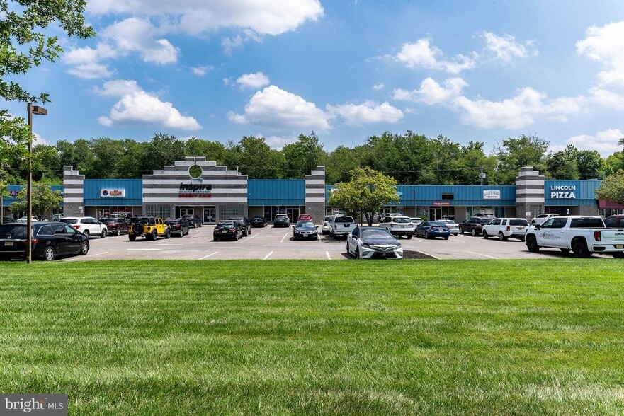 3722 E Landis Ave, Vineland, NJ à louer - Photo du bâtiment - Image 2 de 2