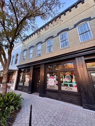 Plus de détails pour 128-130 N Ashley St, Valdosta, GA - Commerce de détail à louer