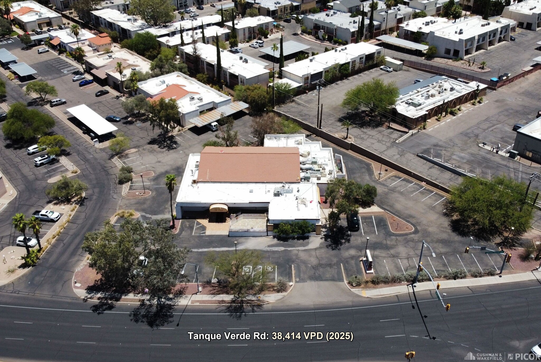 6350 E Tanque Verde Rd, Tucson, AZ à vendre Photo du bâtiment- Image 1 de 9