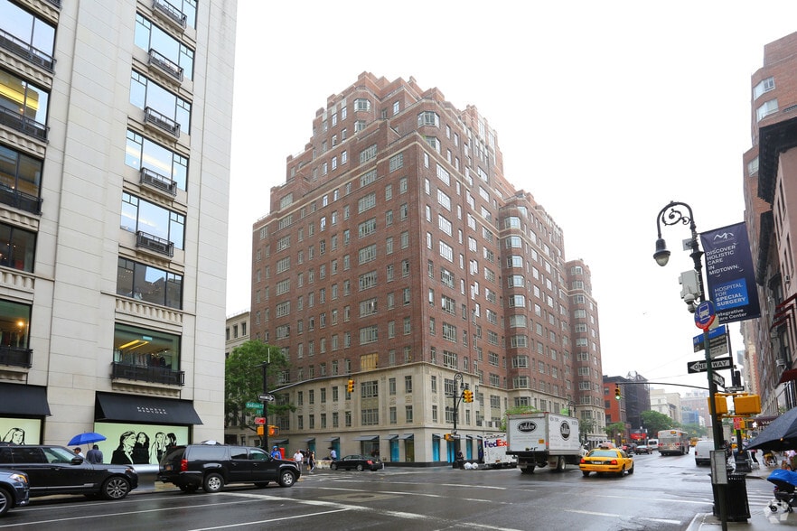 680 Madison Ave, New York, NY for lease - Primary Photo - Image 1 of 5