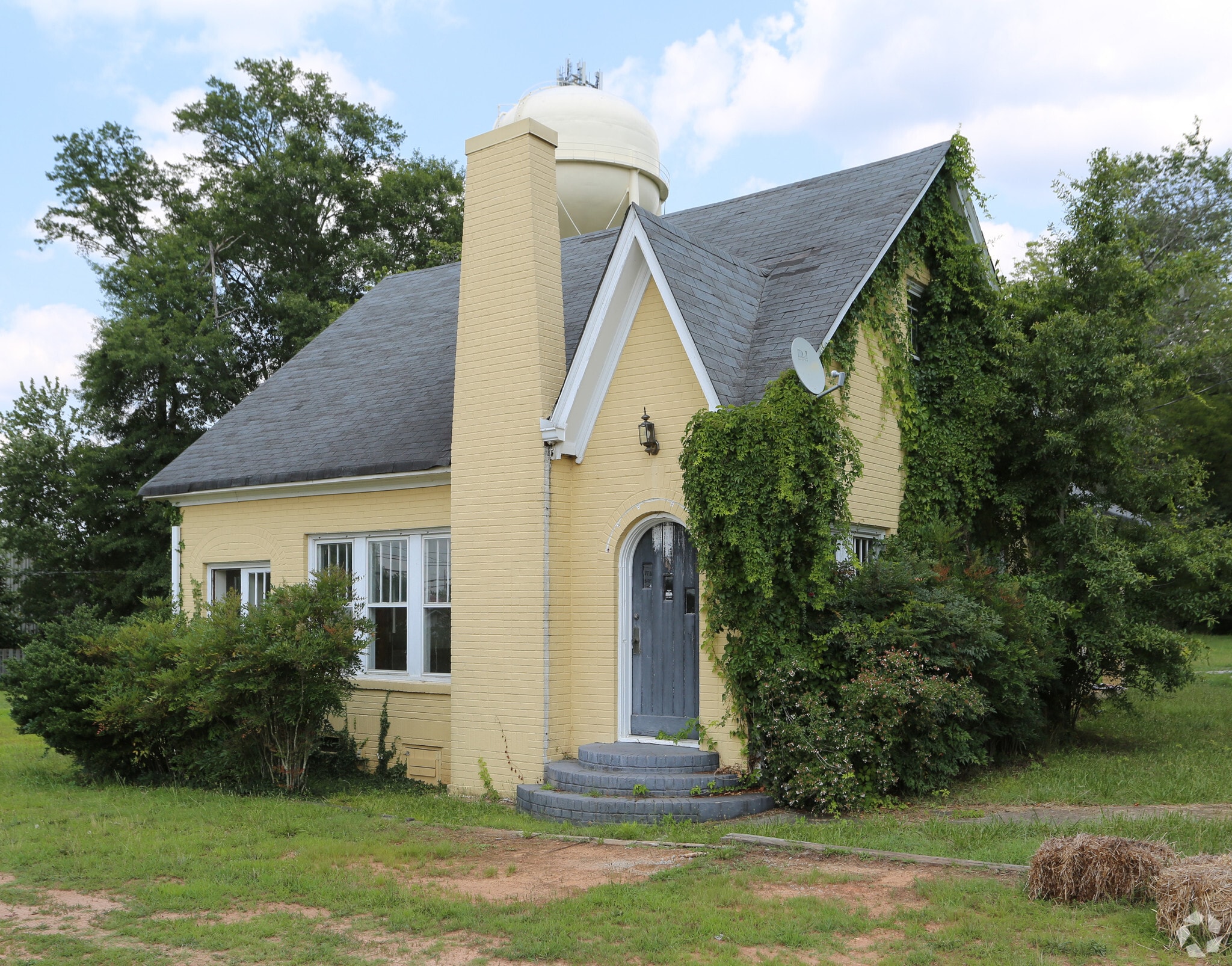 401 Bankhead Hwy, Carrollton, GA for lease Primary Photo- Image 1 of 50