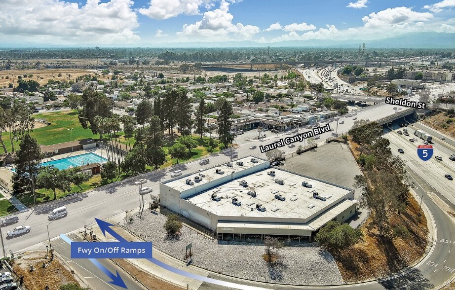 8866 Laurel Canyon Blvd, Sun Valley, CA for lease - Building Photo - Image 2 of 23