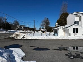 414 Main St, Ogunquit, ME à louer Photo du bâtiment- Image 2 de 4