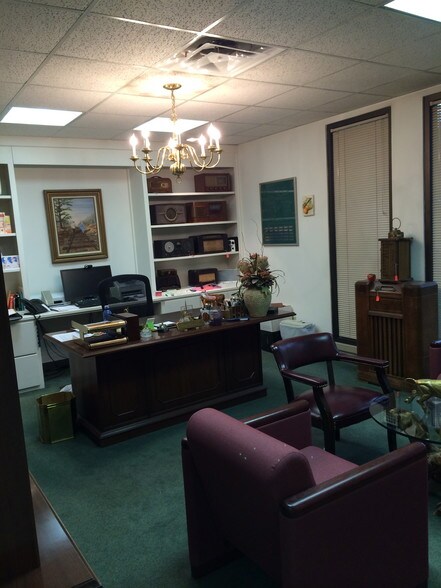 1015 Peachtree Dr, Columbus, GA à vendre - Photo intérieure - Image 3 de 11