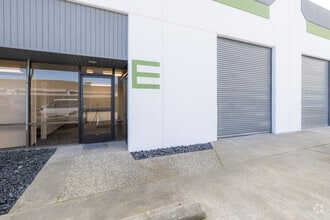 250 S Maple Ave, South San Francisco, CA for lease Building Photo- Image 1 of 9