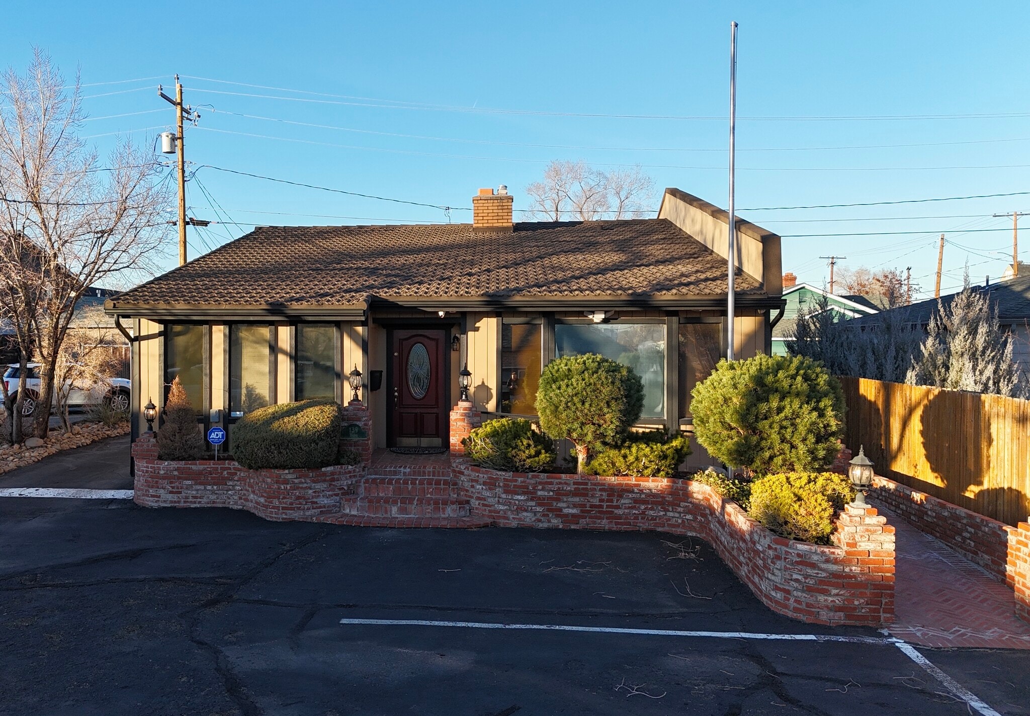 139 Vassar St, Reno, NV for lease Primary Photo- Image 1 of 27